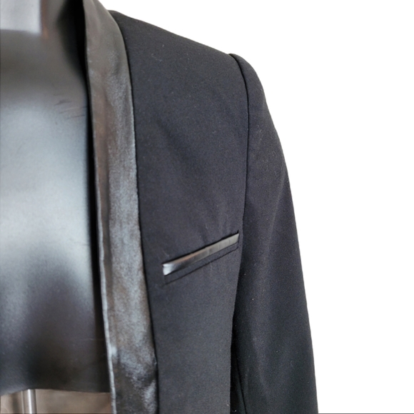 FOREVER 21 Blazer Jacket Black Cropped Tuxedo Size S - Picture 4 of 8